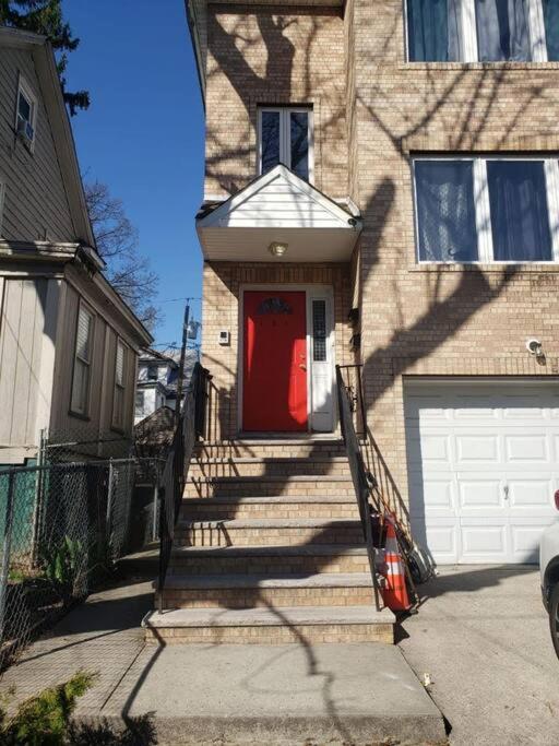 Entire 2-Bed Private Apt - Ewr/Nyc/Outlet Mall Newark Exteriér fotografie