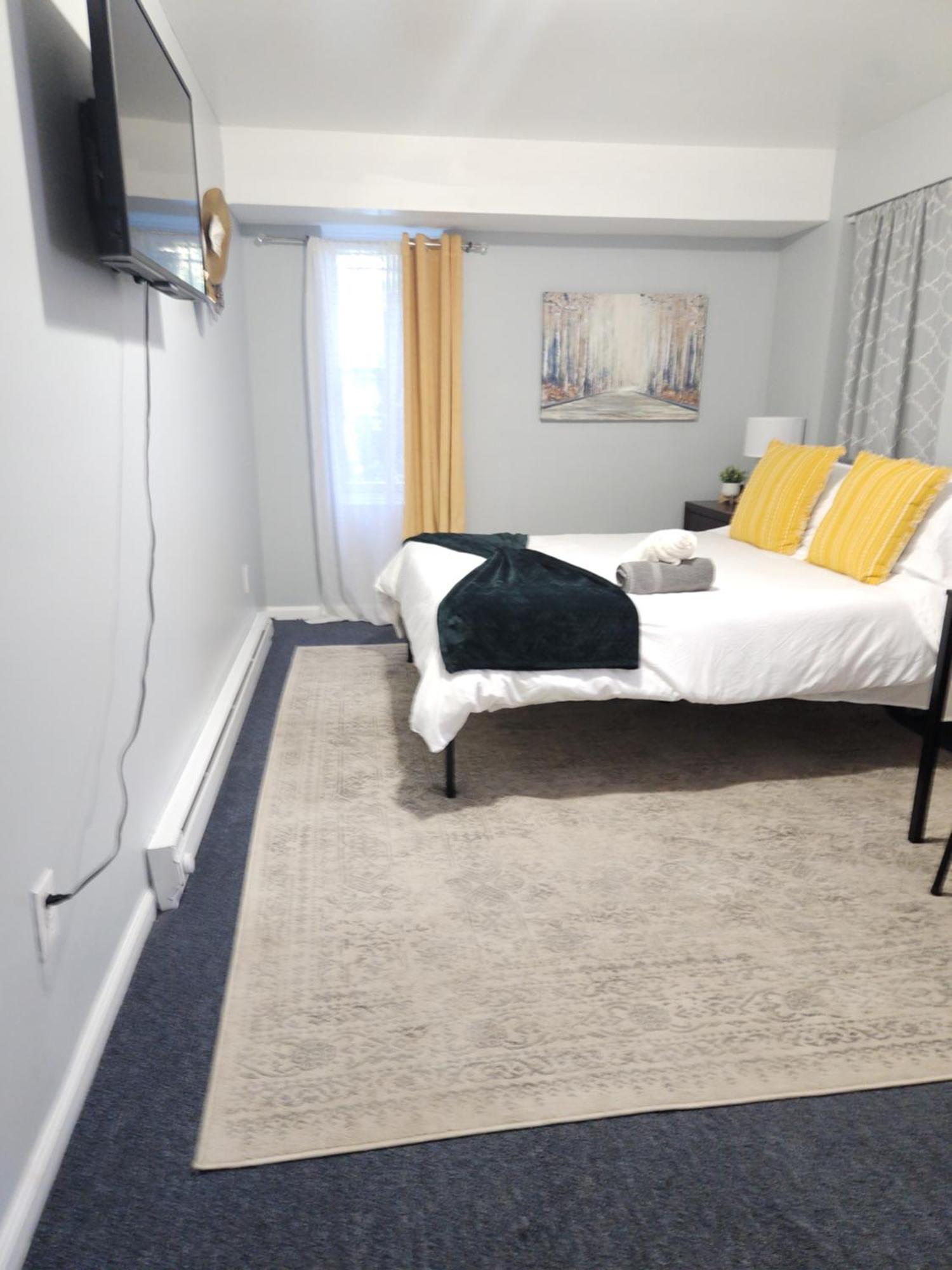 Entire 2-Bed Private Apt - Ewr/Nyc/Outlet Mall Newark Exteriér fotografie